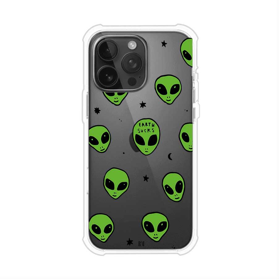 Funda para iPhone con diseño de alienígenas verdes y frase "Earth Sucks", fondo negro con detalles espaciales. Estilo divertido y rebelde. Producto de Remark MX