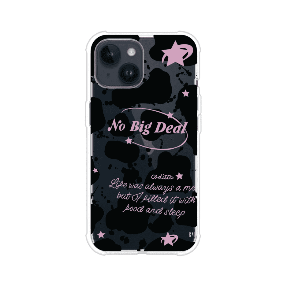Funda estilo vaca en blanco, negro y rosa con frase No Big Deal para iPhone. Diseño divertido y aesthetic. Producto de Remark Mx