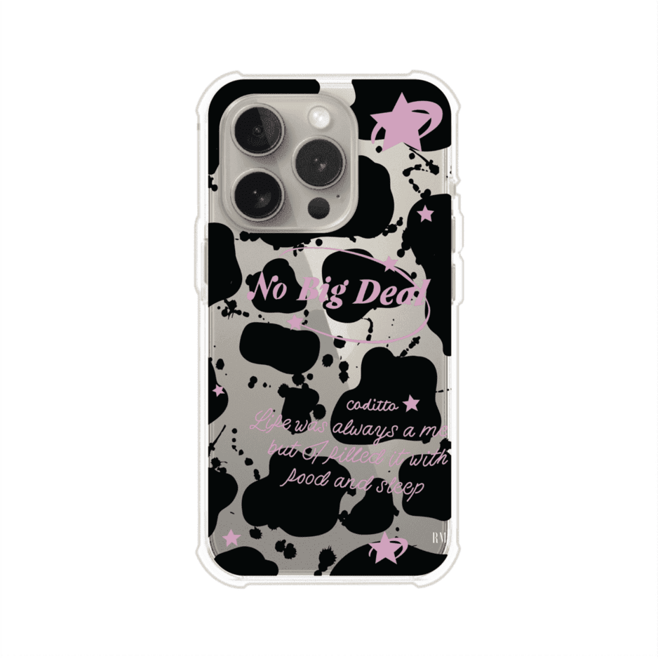 Funda estilo vaca en blanco, negro y rosa con frase No Big Deal para iPhone. Diseño divertido y aesthetic. Producto de Remark Mx