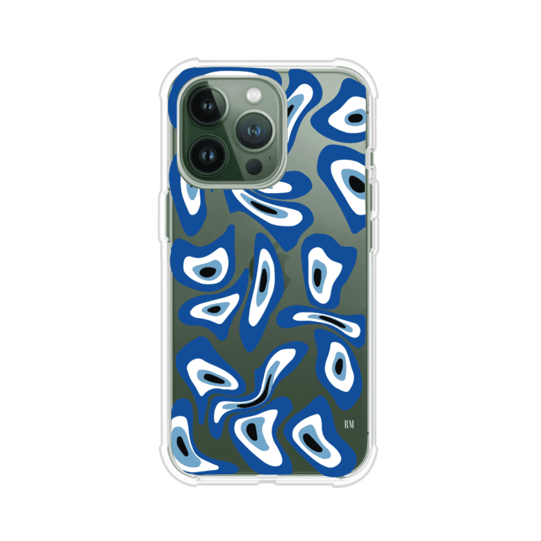 Funda para iPhone con diseño de ojos turcos en tonos azul y blanco, símbolo de protección.
iPhone case featuring Turkish evil eye pattern in blue and white, symbol of protection