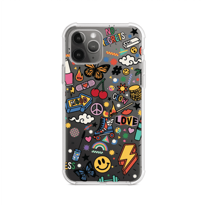 Funda personalizada para iPhone con diseño de stickers coloridos estilo pop art, con mensajes como 'Love', 'Glow', 'Mood' y 'No Regrets', ideal para vibes positivas; producto de Remark MX
