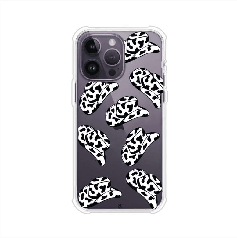 Funda para iPhone con diseño de múltiples sombreros vaqueros en estampado blanco y negro tipo vaca. Estilo western minimalista con vibe country. Producto de Remark Mx.