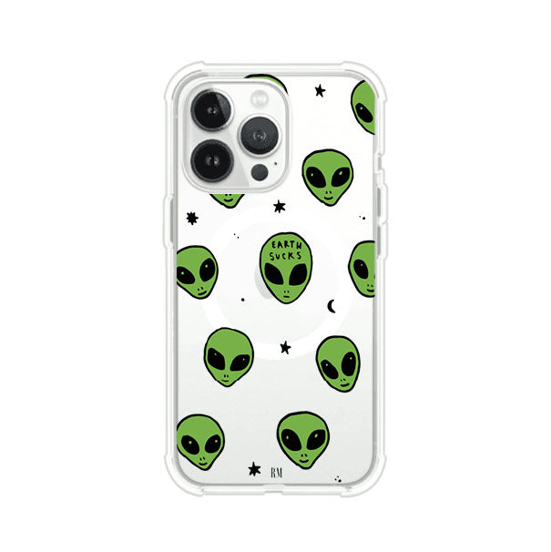 Funda para iPhone con diseño de alienígenas verdes y frase "Earth Sucks", fondo negro con detalles espaciales. Estilo divertido y rebelde. Producto de Remark MX