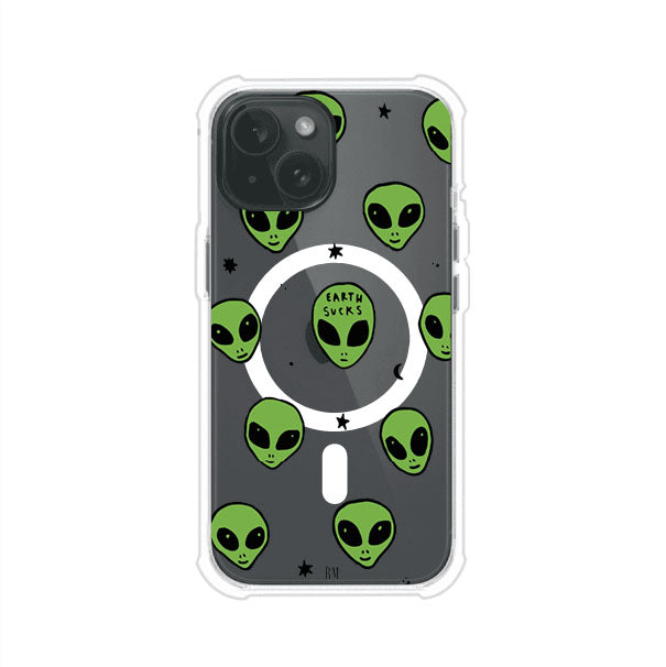 Funda para iPhone con diseño de alienígenas verdes y frase "Earth Sucks", fondo negro con detalles espaciales. Estilo divertido y rebelde. Producto de Remark MX