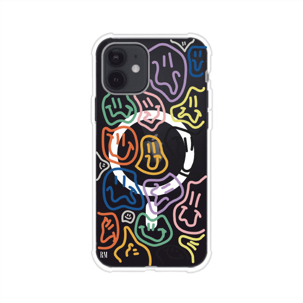 Funda para iPhone con diseño de caritas distorsionadas en colores neón sobre fondo negro. Estilo artístico, divertido y psicodélico. Diseño original de Remark MX