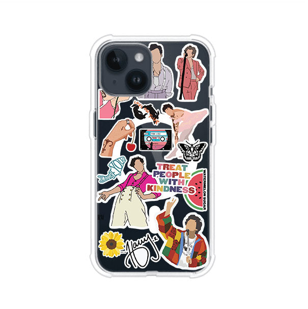 Funda para iPhone con diseño de stickers inspirados en Harry Styles. Incluye frases como "Treat People With Kindness", dibujos de outfits icónicos, girasoles, y elementos retro sobre base transparente. Ideal para fans. Producto de Remark Mx