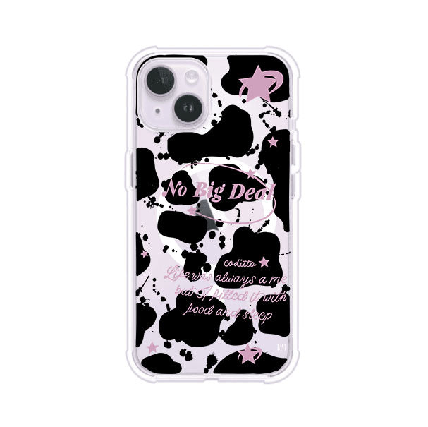 Funda estilo vaca en blanco, negro y rosa con frase No Big Deal para iPhone. Diseño divertido y aesthetic. Producto de Remark Mx