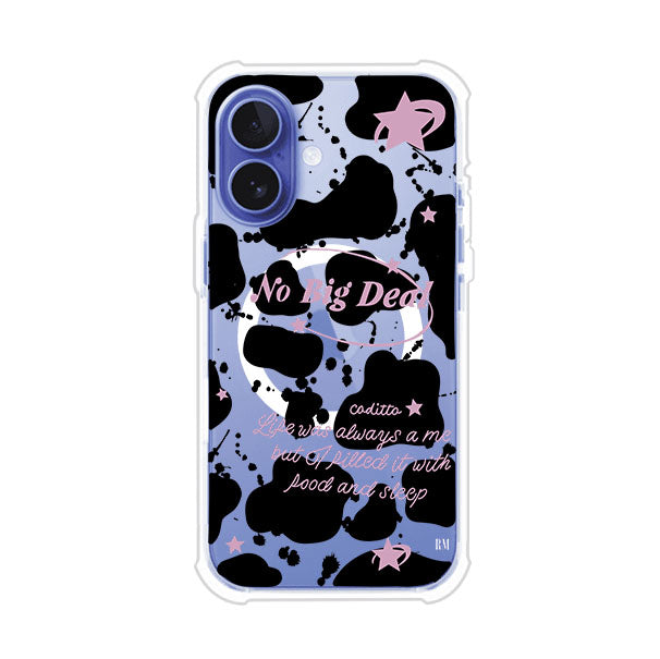 Funda estilo vaca en blanco, negro y rosa con frase No Big Deal para iPhone. Diseño divertido y aesthetic. Producto de Remark Mx
