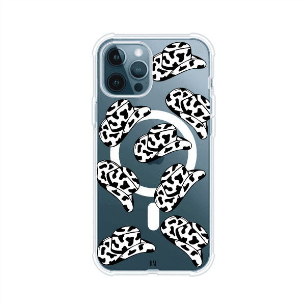 Funda para iPhone con diseño de múltiples sombreros vaqueros en estampado blanco y negro tipo vaca. Estilo western minimalista con vibe country. Producto de Remark Mx.