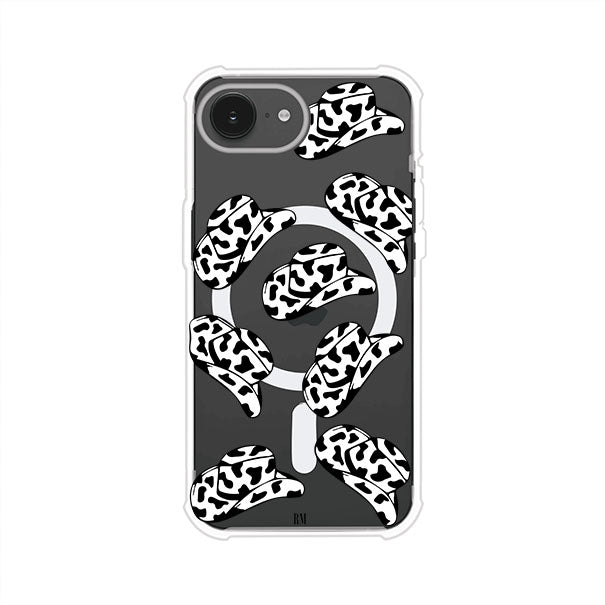 Funda para iPhone con diseño de múltiples sombreros vaqueros en estampado blanco y negro tipo vaca. Estilo western minimalista con vibe country. Producto de Remark Mx.