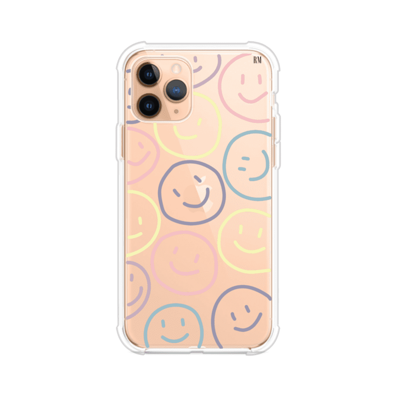 Funda personalizada para iPhone con diseño de caritas felices o happy faces en colores pastel, ideal para un estilo divertido y colorido; producto de Remark MX