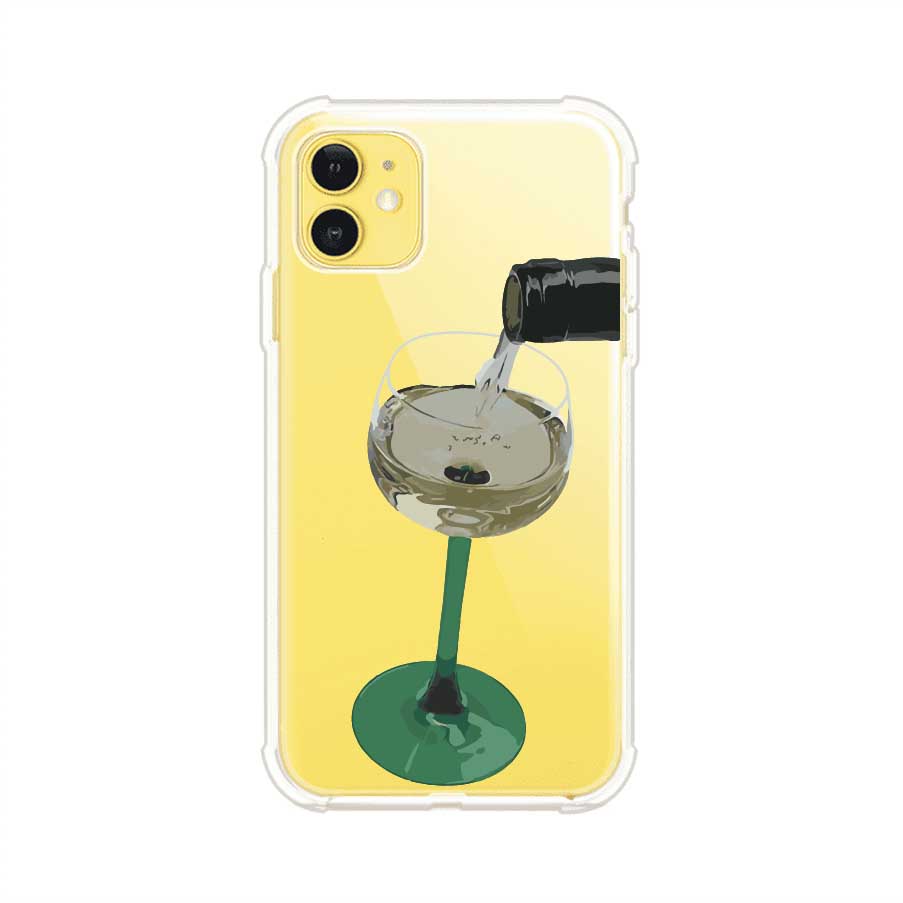 Funda personalizada para iPhone con ilustración de un dirty martini siendo servido en una copa. Diseño elegante y moderno para amantes de los cócteles. Producto de Remark MX