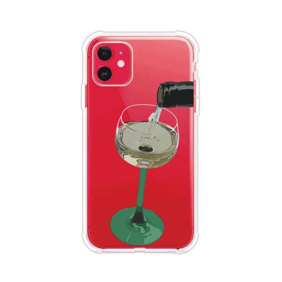 Funda personalizada para iPhone con ilustración de un dirty martini siendo servido en una copa. Diseño elegante y moderno para amantes de los cócteles. Producto de Remark MX