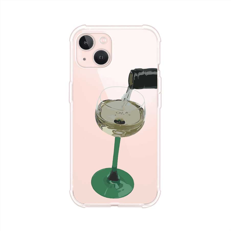 Funda personalizada para iPhone con ilustración de un dirty martini siendo servido en una copa. Diseño elegante y moderno para amantes de los cócteles. Producto de Remark MX
