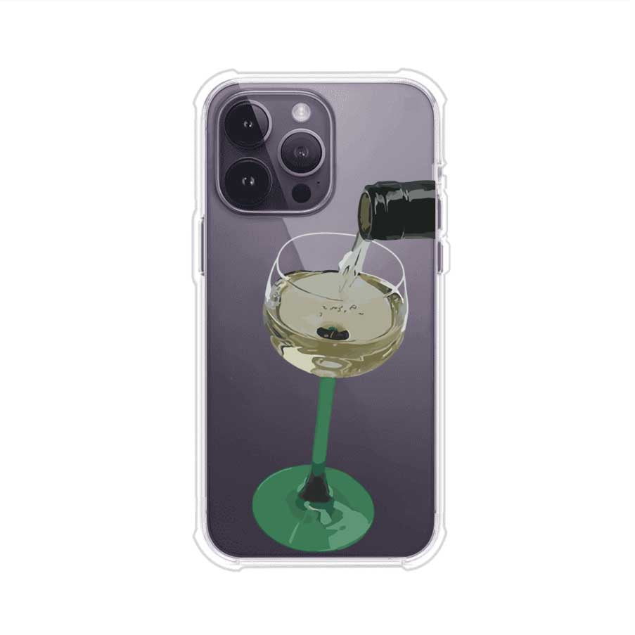 Funda personalizada para iPhone con ilustración de un dirty martini siendo servido en una copa. Diseño elegante y moderno para amantes de los cócteles. Producto de Remark MX