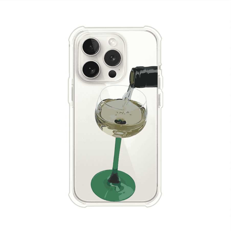 Funda personalizada para iPhone con ilustración de un dirty martini siendo servido en una copa. Diseño elegante y moderno para amantes de los cócteles. Producto de Remark MX