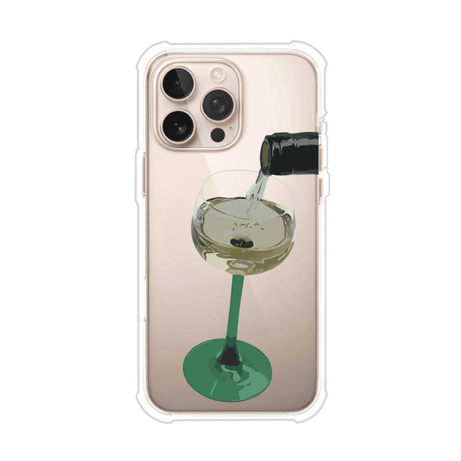 Funda personalizada para iPhone con ilustración de un dirty martini siendo servido en una copa. Diseño elegante y moderno para amantes de los cócteles. Producto de Remark MX