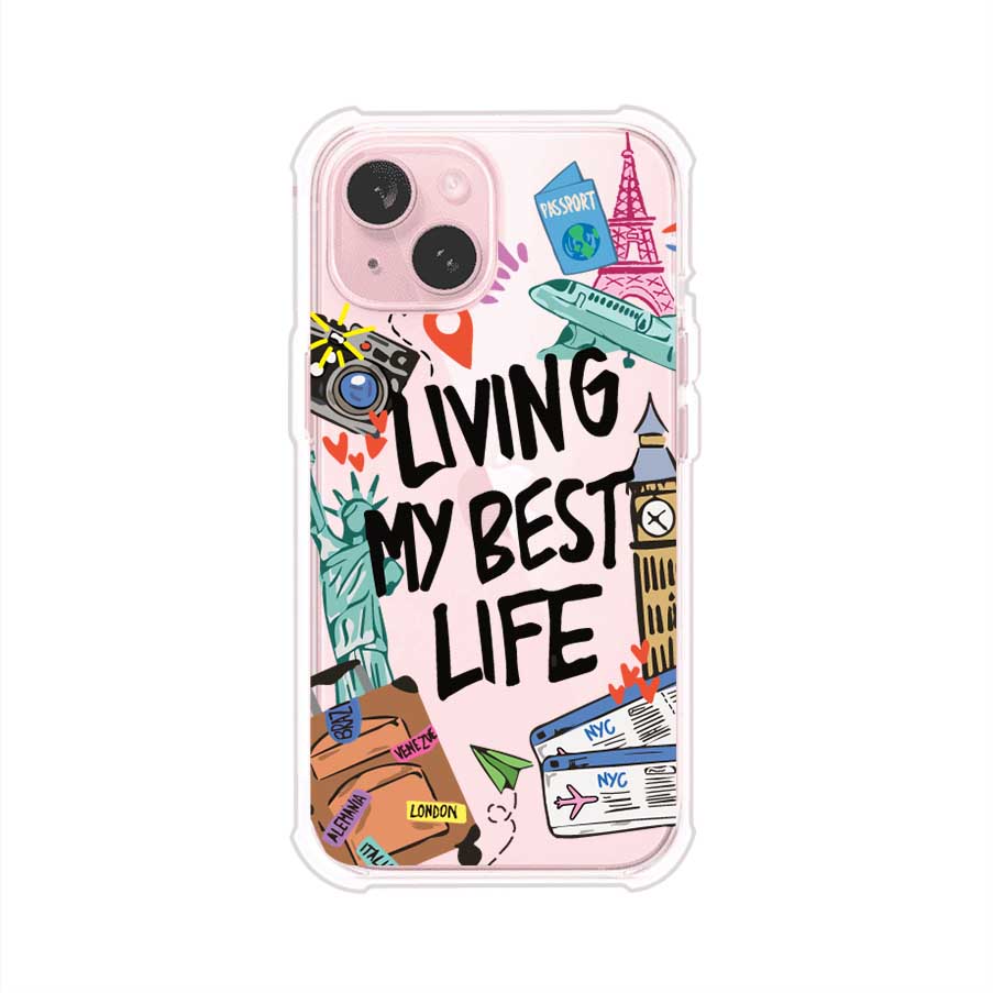Funda personalizada para iPhone con frase 'Living My Best Life' y diseño de elementos viajeros como maletas, torre Eiffel, Big Ben y boletos de avión; producto de Remark MX