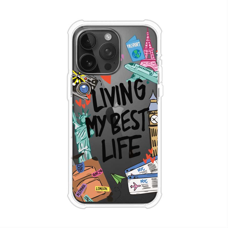 Funda personalizada para iPhone con frase 'Living My Best Life' y diseño de elementos viajeros como maletas, torre Eiffel, Big Ben y boletos de avión; producto de Remark MX