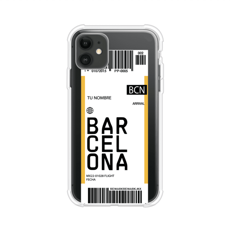 Funda personalizada estilo pase de abordar con diseño de Barcelona y código BCN, personalizable con nombre y datos de vuelo; producto de Remark MX para iPhone