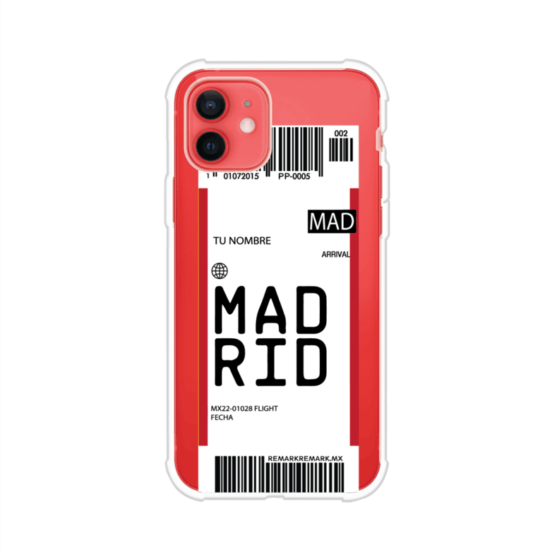 Funda personalizada estilo pase de abordar con diseño de Madrid y código MAD, personalizable con nombre y datos de vuelo; producto de Remark MX para iPhone