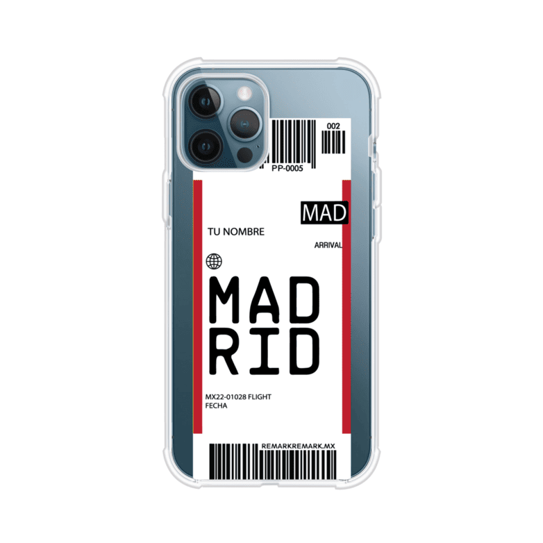 Funda personalizada estilo pase de abordar con diseño de Madrid y código MAD, personalizable con nombre y datos de vuelo; producto de Remark MX para iPhone