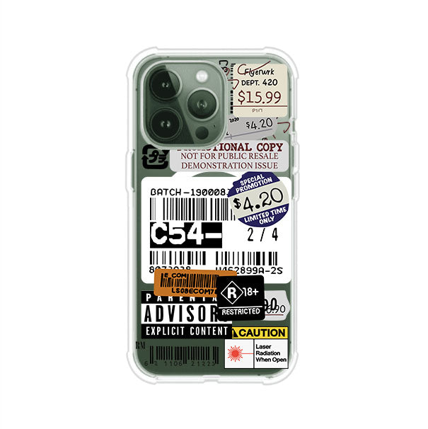 Funda para iPhone con diseño urbano tipo collage de tickets, códigos de barras y etiquetas de advertencia. Ideal para quienes buscan un estilo alternativo y original. Diseño exclusivo de Remark MX
