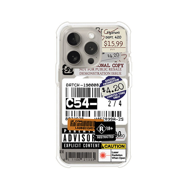Funda para iPhone con diseño urbano tipo collage de tickets, códigos de barras y etiquetas de advertencia. Ideal para quienes buscan un estilo alternativo y original. Diseño exclusivo de Remark MX