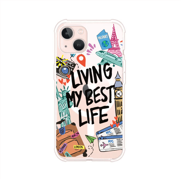 Funda personalizada para iPhone con frase 'Living My Best Life' y diseño de elementos viajeros como maletas, torre Eiffel, Big Ben y boletos de avión; producto de Remark MX