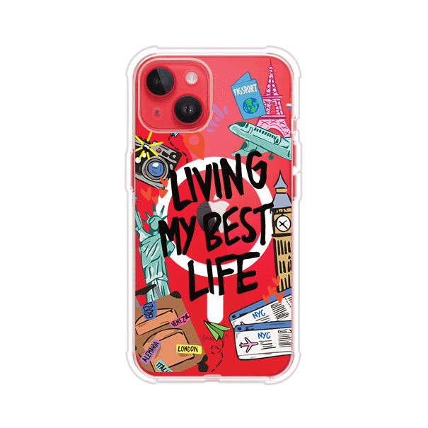 Funda personalizada para iPhone con frase 'Living My Best Life' y diseño de elementos viajeros como maletas, torre Eiffel, Big Ben y boletos de avión; producto de Remark MX
