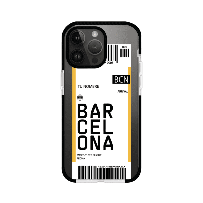 Funda personalizada estilo pase de abordar con diseño de Barcelona y código BCN, personalizable con nombre y datos de vuelo; producto de Remark MX para iPhone