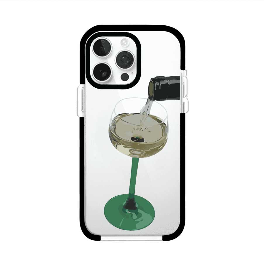 Funda personalizada para iPhone con ilustración de un dirty martini siendo servido en una copa. Diseño elegante y moderno para amantes de los cócteles. Producto de Remark MX
