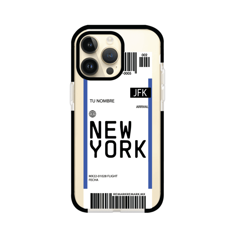 Funda personalizada estilo pase de abordar con diseño de Nueva York y código JFK, personalizable con nombre y datos de vuelo; producto de Remark MX para iPhone