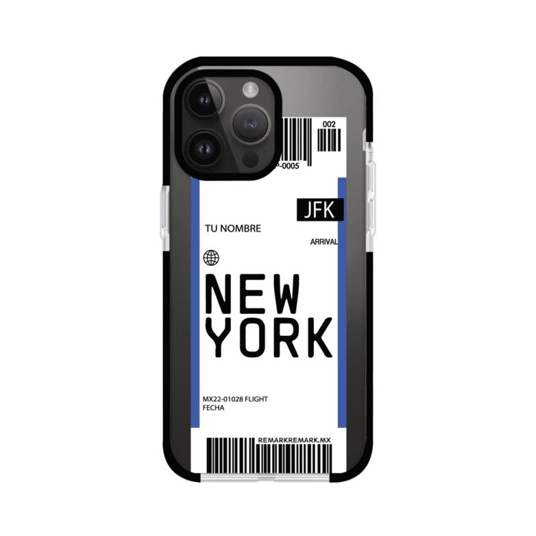 Funda personalizada estilo pase de abordar con diseño de Nueva York y código JFK, personalizable con nombre y datos de vuelo; producto de Remark MX para iPhone
