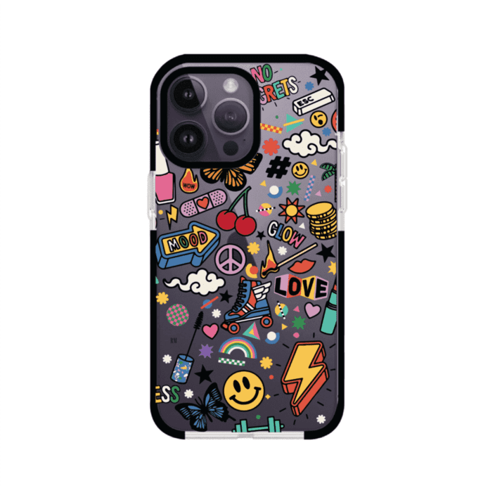 Funda personalizada para iPhone con diseño de stickers coloridos estilo pop art, con mensajes como 'Love', 'Glow', 'Mood' y 'No Regrets', ideal para vibes positivas; producto de Remark MX