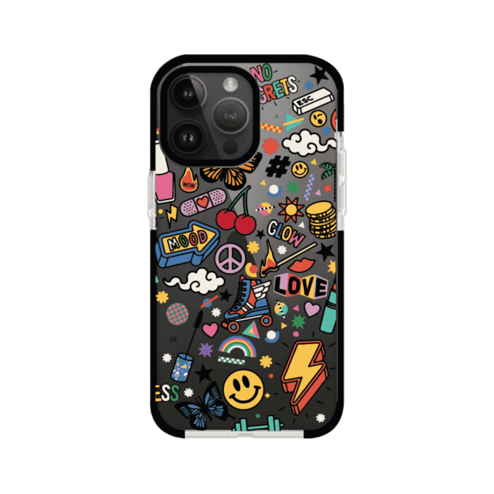 Funda personalizada para iPhone con diseño de stickers coloridos estilo pop art, con mensajes como 'Love', 'Glow', 'Mood' y 'No Regrets', ideal para vibes positivas; producto de Remark MX