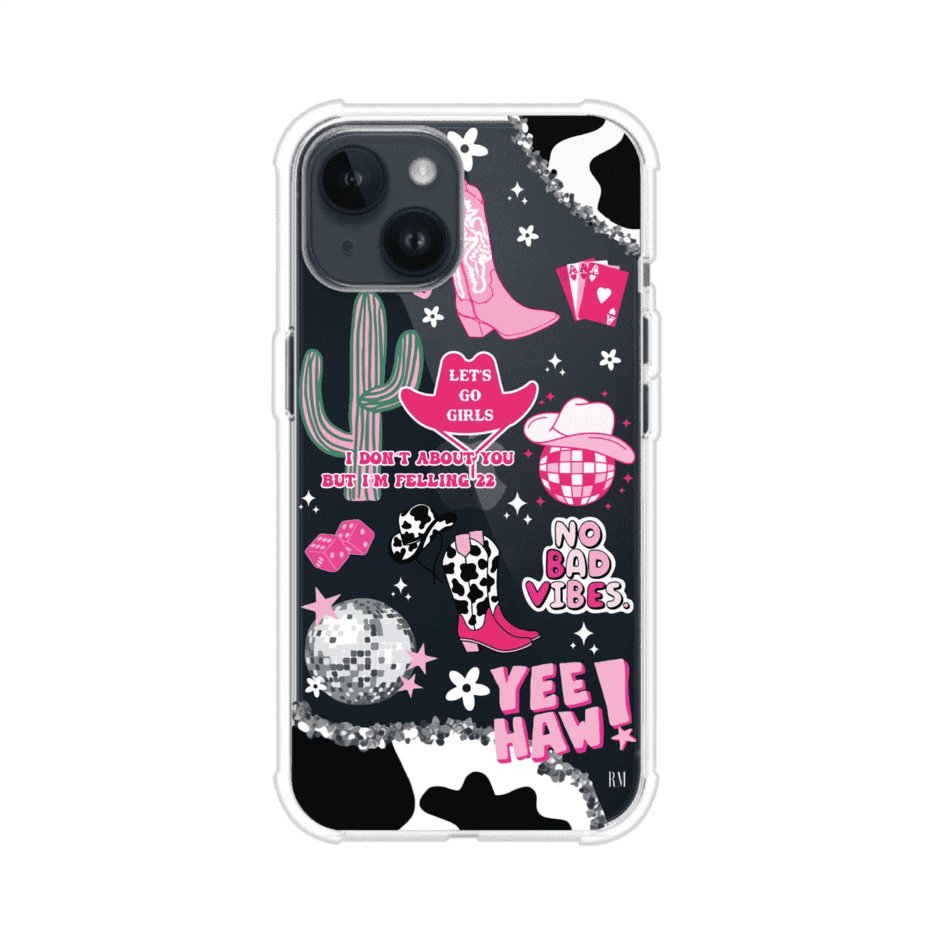 Funda para iPhone con diseño de temática vaquera en tonos rosa y negro, incluye botas, sombrero, cactus, disco ball y frases como "Let’s go girls" y "Yee Haw!". Estilo girly y divertido. Producto de Remark Mx