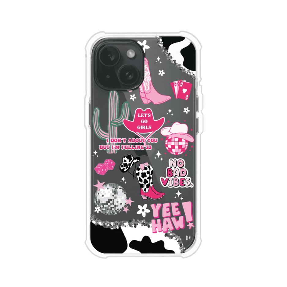 Funda para iPhone con diseño de temática vaquera en tonos rosa y negro, incluye botas, sombrero, cactus, disco ball y frases como "Let’s go girls" y "Yee Haw!". Estilo girly y divertido. Producto de Remark Mx