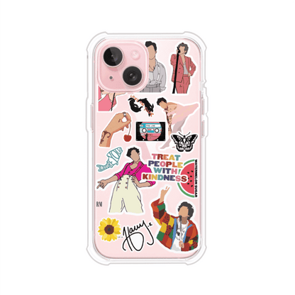 Funda para iPhone con diseño de stickers inspirados en Harry Styles. Incluye frases como "Treat People With Kindness", dibujos de outfits icónicos, girasoles, y elementos retro sobre base transparente. Ideal para fans. Producto de Remark Mx