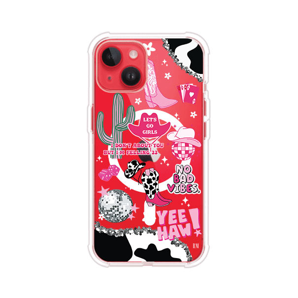Funda para iPhone con diseño de temática vaquera en tonos rosa y negro, incluye botas, sombrero, cactus, disco ball y frases como "Let’s go girls" y "Yee Haw!". Estilo girly y divertido. Producto de Remark Mx