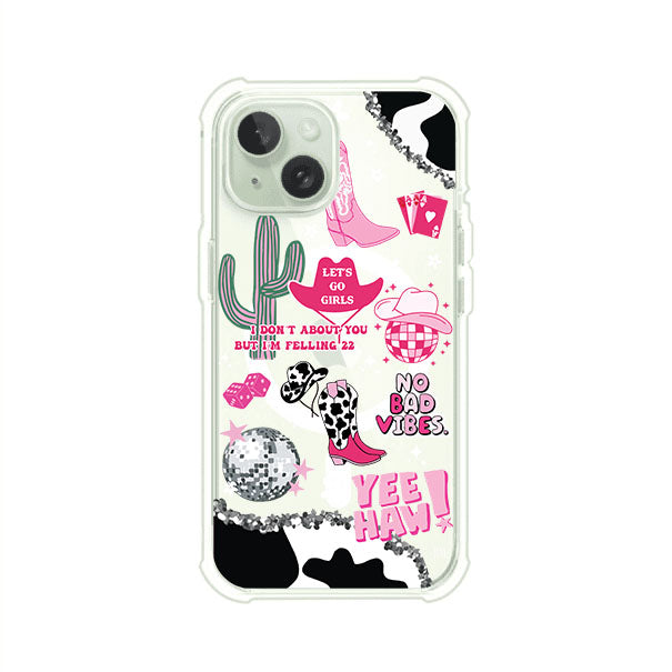 Funda para iPhone con diseño de temática vaquera en tonos rosa y negro, incluye botas, sombrero, cactus, disco ball y frases como "Let’s go girls" y "Yee Haw!". Estilo girly y divertido. Producto de Remark Mx