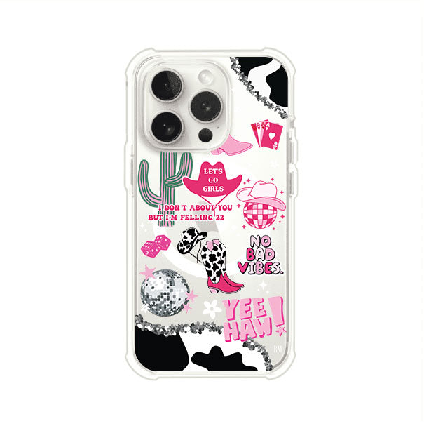 Funda para iPhone con diseño de temática vaquera en tonos rosa y negro, incluye botas, sombrero, cactus, disco ball y frases como "Let’s go girls" y "Yee Haw!". Estilo girly y divertido. Producto de Remark Mx