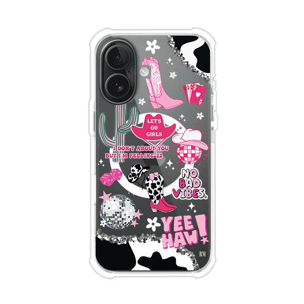 Funda para iPhone con diseño de temática vaquera en tonos rosa y negro, incluye botas, sombrero, cactus, disco ball y frases como "Let’s go girls" y "Yee Haw!". Estilo girly y divertido. Producto de Remark Mx