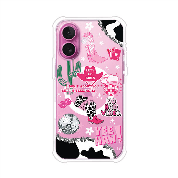 Funda para iPhone con diseño de temática vaquera en tonos rosa y negro, incluye botas, sombrero, cactus, disco ball y frases como "Let’s go girls" y "Yee Haw!". Estilo girly y divertido. Producto de Remark Mx