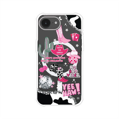 Funda para iPhone con diseño de temática vaquera en tonos rosa y negro, incluye botas, sombrero, cactus, disco ball y frases como "Let’s go girls" y "Yee Haw!". Estilo girly y divertido. Producto de Remark Mx