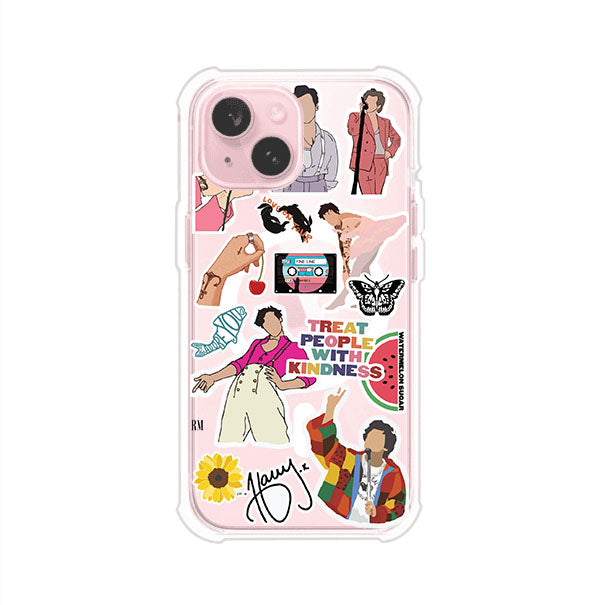 Funda para iPhone con diseño de stickers inspirados en Harry Styles. Incluye frases como "Treat People With Kindness", dibujos de outfits icónicos, girasoles, y elementos retro sobre base transparente. Ideal para fans. Producto de Remark Mx