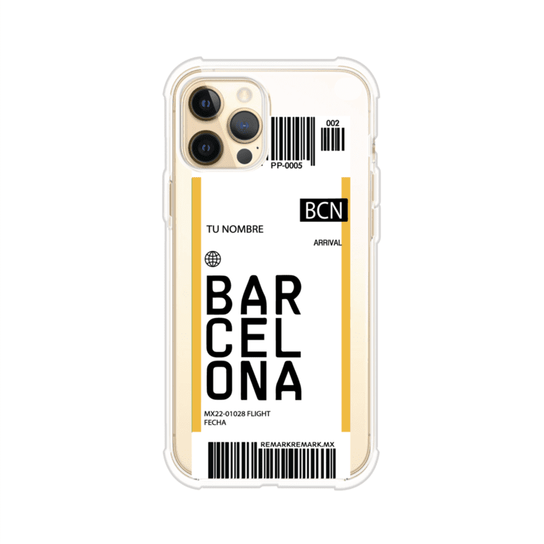 Funda personalizada estilo pase de abordar con diseño de Barcelona y código BCN, personalizable con nombre y datos de vuelo; producto de Remark MX para iPhone