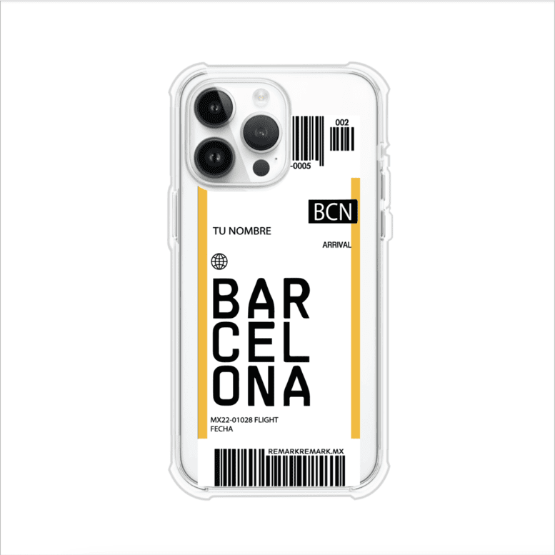 Funda personalizada estilo pase de abordar con diseño de Barcelona y código BCN, personalizable con nombre y datos de vuelo; producto de Remark MX para iPhone