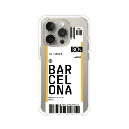 Funda personalizada estilo pase de abordar con diseño de Barcelona y código BCN, personalizable con nombre y datos de vuelo; producto de Remark MX para iPhone