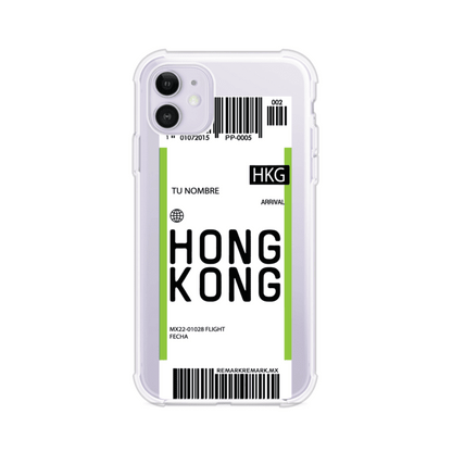 Funda personalizada estilo pase de abordar con diseño de Hong Kong y código HKG, personalizable con nombre y datos de vuelo; producto de Remark MX para iPhone